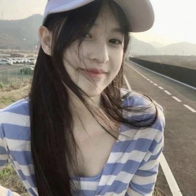 花漾姊妹帮海报